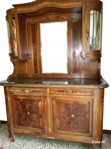 Credenza antica in legno di noce – Primo Novecento