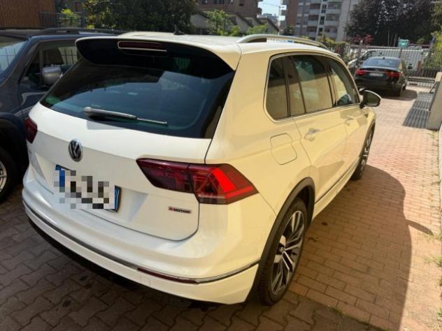 VOLKSWAGEN Tiguan 2.0 TDI SCR DSG R-LINE Exiterior 4 MOTION rif. 23745884 - Foto 6
