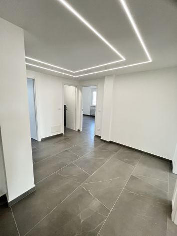 Vercelli Appartamento Quadrilocale Ristrutturato - Foto 6