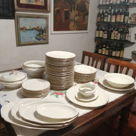 Servizio di piatti antico San Dona' di Piave