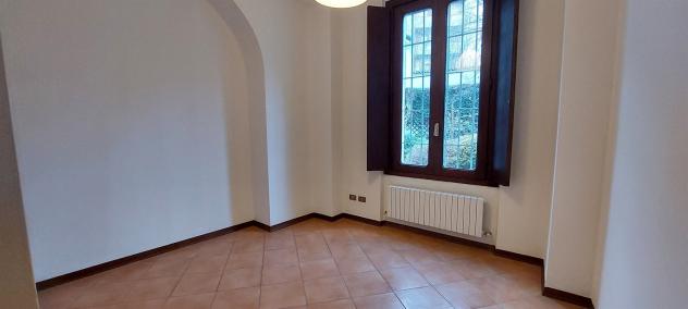 MONZA CENTRO - Prestigioso appartamento in casa d'epoca con posto auto - Foto 11