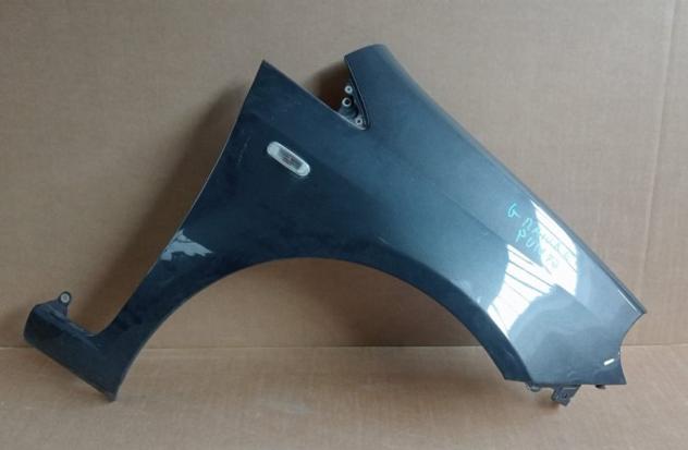 PARAFANGO ANT.D.  GRIGIO MEDIO MET. 999-U1295427 Carrozzeria  Lamierati esterni  Fiancate  Parafango ant. FIAT - GRANDE PUNTO - 2005  2011, FIAT - GRA