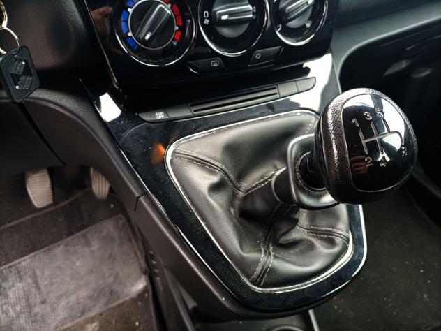Lancia Ypsilon 1.2 69CV 5P PLATINUM - Foto 9