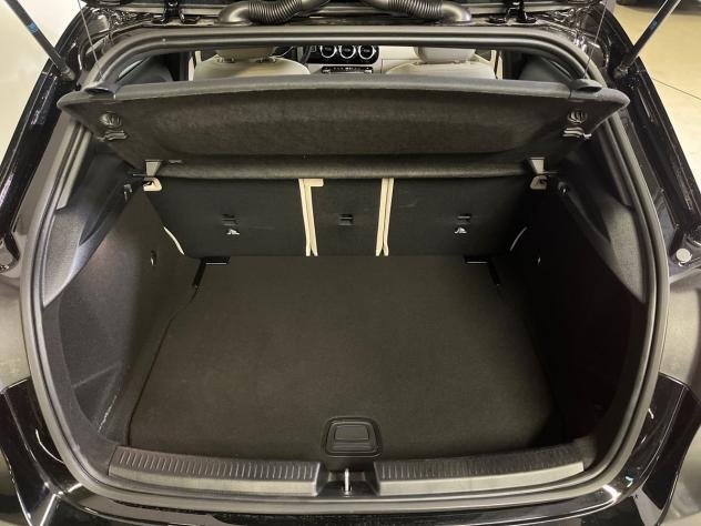 Mercedes-Benz Classe A 180 d Automatic Business Extra - Foto 8