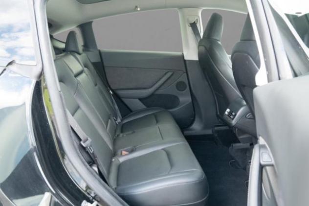 TESLA Model Y Long Range AWD rif. 23757499 - Foto 8