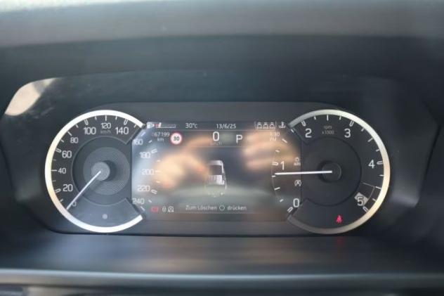 LAND ROVER Defender 110 200 CV AWD X-Dynamic SE rif. 22843250 - Foto 10