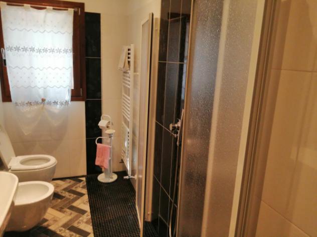 Villa di 270 m² con più di 5 locali e box auto doppio in vendita a Concordia sulla Secchia - Foto 12