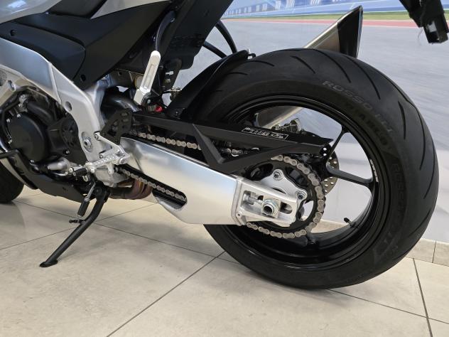 Aprilia Tuono V4 1100 "Tarmac Grey" - Foto 7