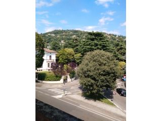 Coinquilina cercasi – Centro Brescia, zona Piazza Venezia