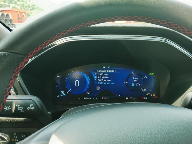 Ford Kuga 2.5 Benzina FHEV 190CV AWD ST-Line Aut - Foto 10