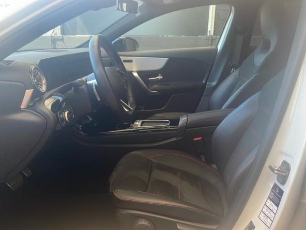 Mercedes-Benz Classe A A 180 Automatic Premium AMG Line - Foto 7