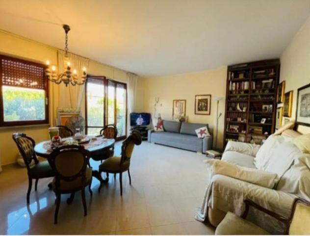 Appartamento in vendita a Marina di Massa - Massa 110 mq Rif: 1295676