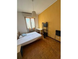 AFFITTASI STANZA SINGOLA ZONA OSPEDALE