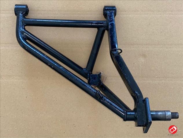 BRACCIO TRIANGOLO SOSPENSIONE POSTERIORE LIGIER AMBRA JS16
