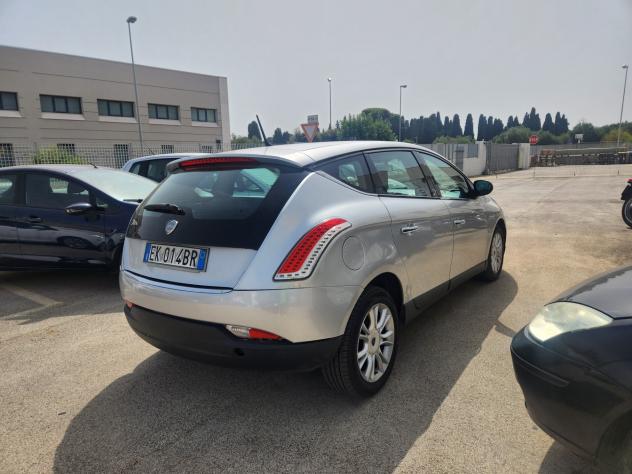 Lancia Delta 1.6 MJT DPF 105 CV Gold - Foto 10