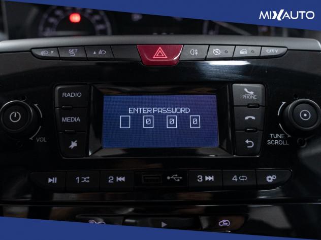 Lancia Ypsilon 1.0 Firefly Hybrid Silver 70CV 5 Porte - Foto 15
