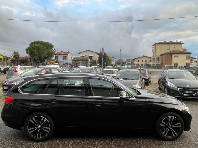 Bmw 318 318d Touring Luxury aut. NEOPATENTATI - GANCIO TRAINO - Foto 4