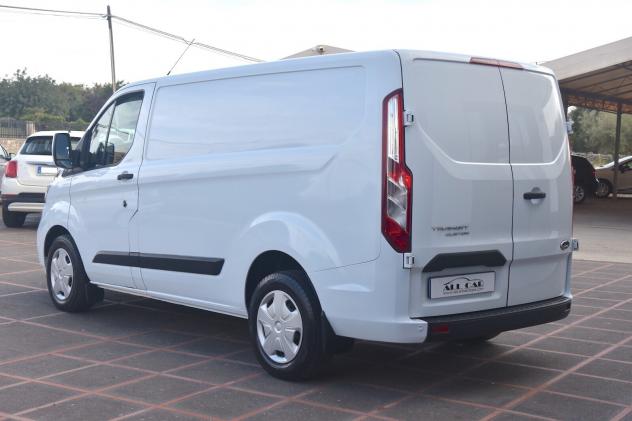 Ford Transit Custom L1-H1 2.0 Tdci 130cv Trend - Foto 5