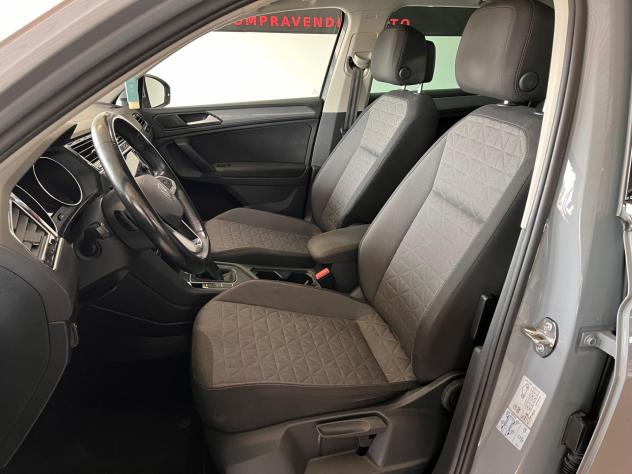 Volkswagen Tiguan 2.0 TDI 150 CV SCR DSG 4MOTION Life - Foto 8