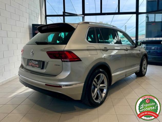 VOLKSWAGEN Tiguan 2.0 TDI 190CV SCR DSG 4MOTION BMT *R-LINE* rif. 24115346 - Foto 4