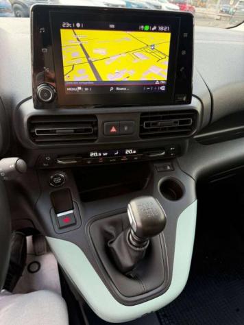 Citroen Berlingo XL 7 posti 1.5 bluehdi Shine DOPPIA PORTA SCORREVOLE/FULL LED/CARPLAY - Foto 9
