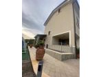 Villetta bifamiliare in vendita a Castelnuovo Magra 230 mq  Rif: 1235791