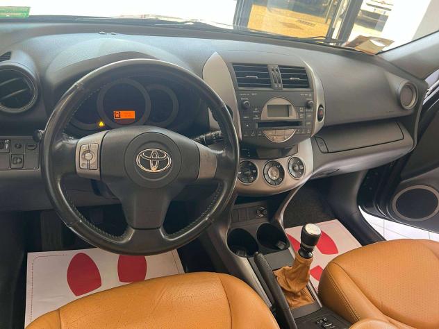 Toyota Rav4 2.2 d-4d 136cv - Foto 9