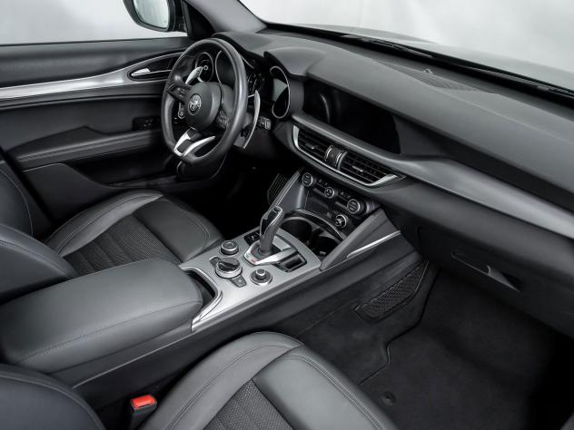 Alfa Romeo Stelvio 2.2 Turbodiesel 190 CV AT8 Q4 Sprint - Foto 5