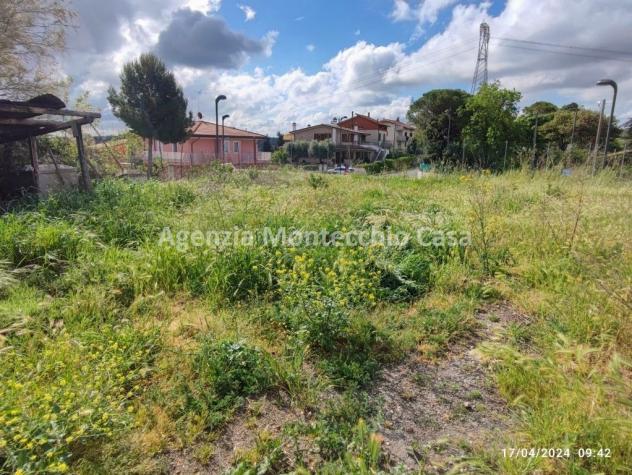 TIPICA CASA COLONICA MARCHIGIANA DI AMPIE DIMENSIONI CON LOCALI USO DEPOSITO E CORTE ESCLUSIVA CIRCOSTANTE - Foto 14
