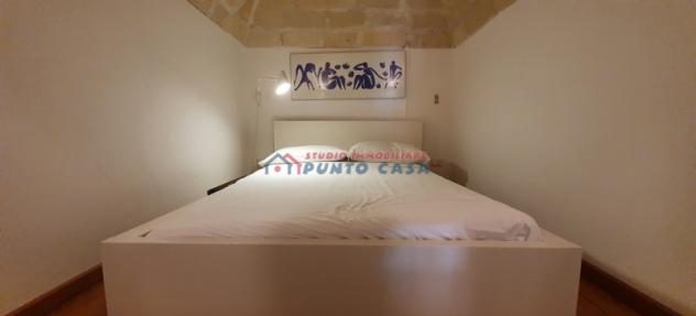 CENTRO STORICO – Via Carolina – Monolocale arredato al piano terra, 20 mq ca. + soppalco. Ottime condizioni. Euro 300 CL G - Foto 4