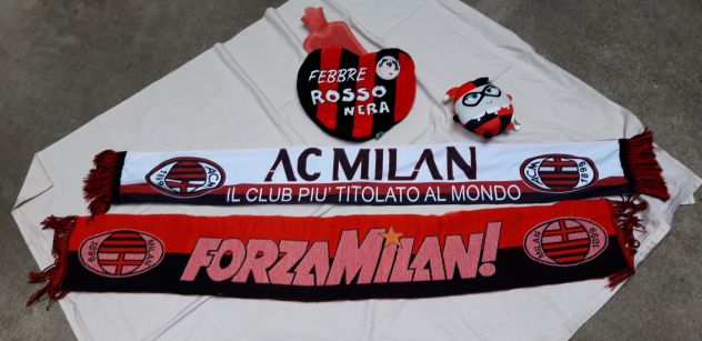 MILAN lotto 5 gadget, leggere annuncio prima di contattare - Foto 6