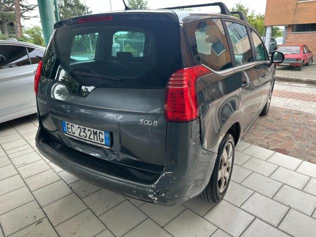 Peugeot 5008 1.6 HDi 110CV (12 RATE) - Foto 7
