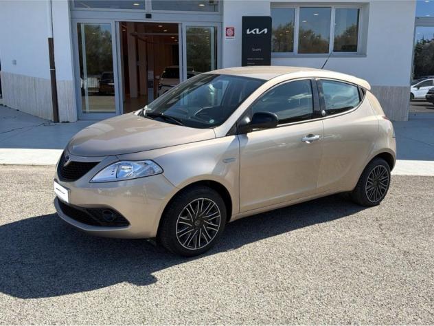 Lancia Ypsilon III 2015 1.2 Gold ecochic Gpl 69cv my19