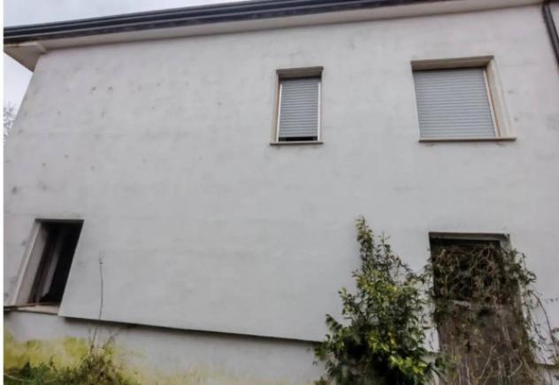 Immobile in asta di 494 m² con più di 5 locali in vendita a Pignataro Interamna - Foto 2