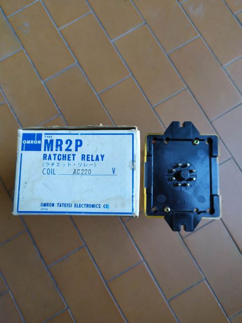 RELE' ELETTROMECCANICO OMRON MR2P - Foto 2