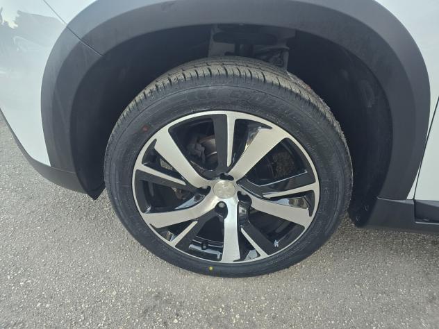 Peugeot 2008 BlueHDi 100 Allure - Foto 6
