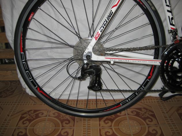 VENDO BICI DA CORSE O ALLENAMENTO - Foto 2