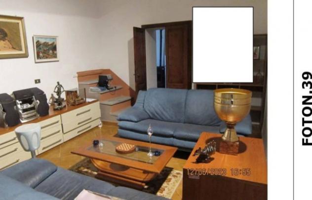 Immobile in asta di 116 m² con più di 5 locali e box auto in vendita a Perugia - Foto 12