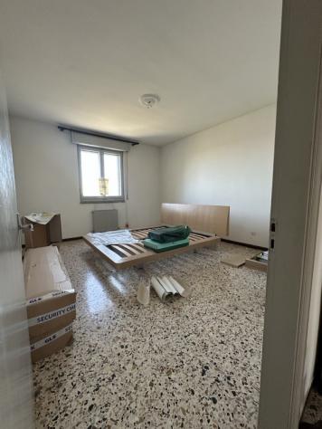 Appartamento - Loc. Il Casone (Pitigliano)
Ampio e funzionale appartamento con garage -- Nel cuore della Maremma del Tufo
A soli 5 minuti dallo spett - Foto 3