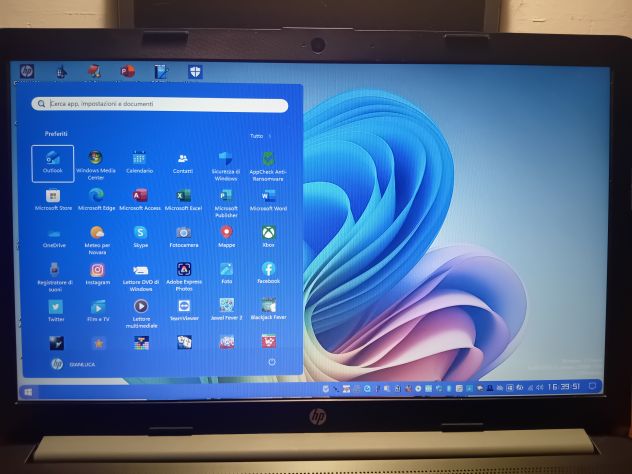 NOTEBOOK HP 15-da0085nl - 2.6 GHz - 8 GB/SDRAM € 200 Euro Trattabili - Foto 4