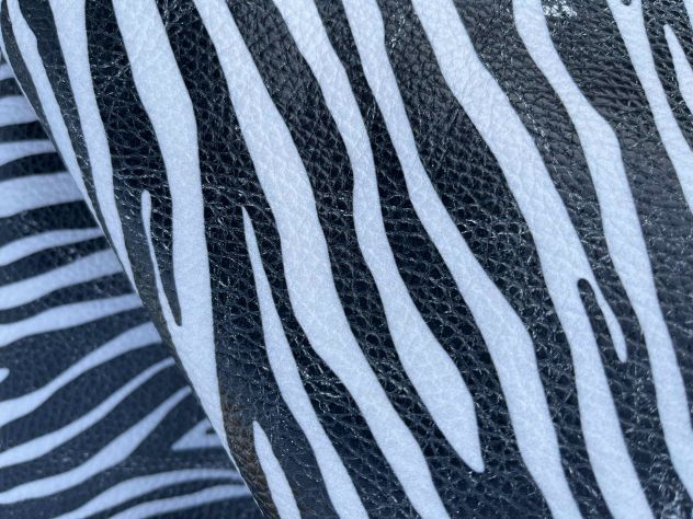Pelle di vitello stampa zebra - sp. 1,5 - Foto 4