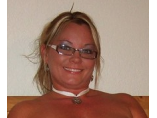 Amore e incontri Stelvio - Stilfs - Iris-sexy: alta 174cm, 69kg, cerco uomo vicino