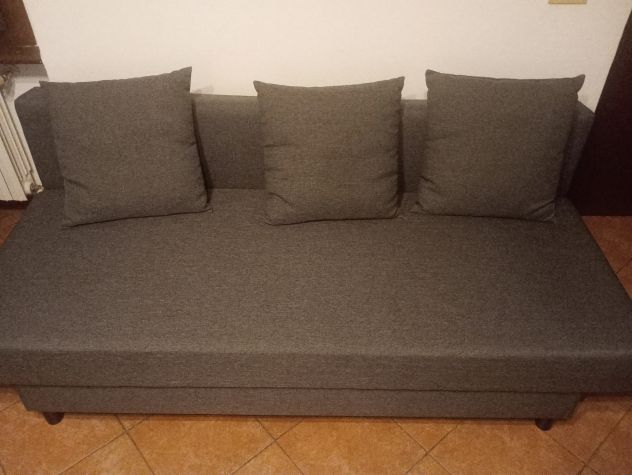 Vendo divano letto come nuovo - 150€