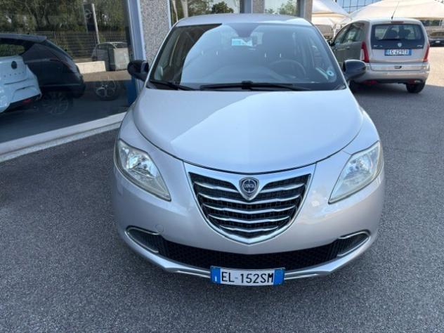 Lancia Ypsilon 1.2 69 CV 5 porte S&S Gold - Foto 4