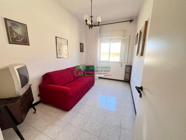 Rif: 2707 Soluzione indipendente su tre livelli con terrazza nel cuore di Comiso - Foto 10