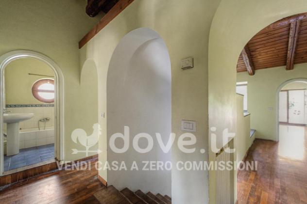 Casa indipendente di 200 m² con più di 5 locali in vendita a Catania - Foto 6