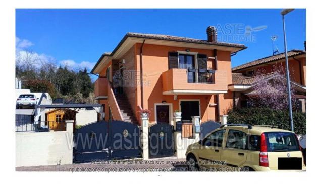IMMOBILI-IMMOBILE RESIDENZIALE-Frazione Tavernelle - Viale Italia 14/A