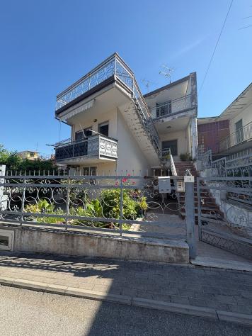 Villa in Via Guglielmo Marconi
