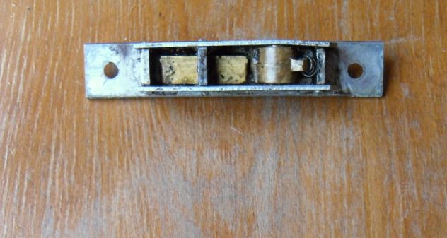 VECCHIA SERRATURA CON MANIGLIA - SOLO MANIGLIA NON C'E' SCROCCO DI CHIUSURA - - Foto 4