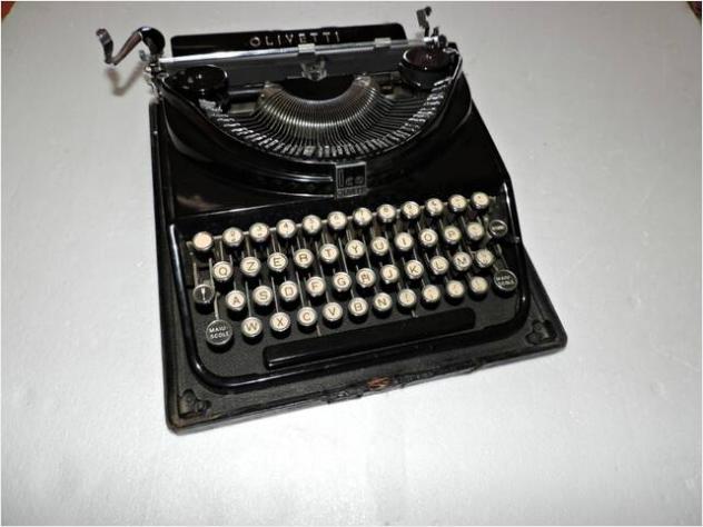 Macchina da scrivere portatile